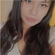 Studentessa laureata impartisce lezioni di lingua spagnola, portoghese, inglese e italiano